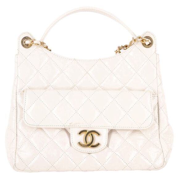 Chanel Medium Wavy CC Hobo Quilted Bag in White Leather - Picture 1 of 11